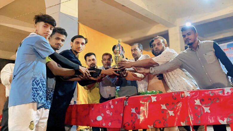 মিঠানালায় ফুটবল প্রিমিয়ারলীগে চ্যাম্পিয়ন ‘এঞ্জেলেস গ্যালাক্সি’।