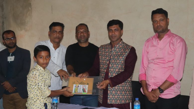 মীরসরাইয়ের হিঙ্গুলীতে ছাত্রদল নেতা মোস্তাক উদ্দিনের নেতৃত্বে ও প্রবাসী যুবদল নেতা ইঞ্জিনিয়ার মোহাম্মদ ইউসুফের সার্বিক সহযোগিতায় সাধারণ শিক্ষার্থীদের মাঝে শিক্ষা সামগ্রী বিতরণ করা হয়।
